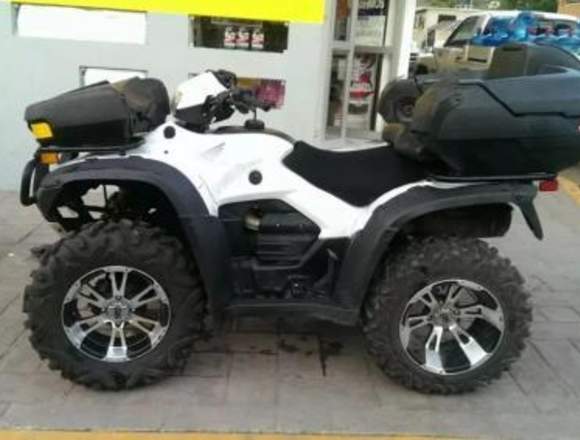 Cuatrimoto HONDA 680cc 4x4 mod 2009 nac en Mexicali (Municipio)