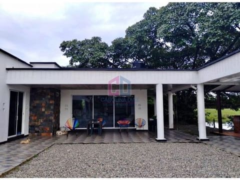 Se vende casa campestre condominio Santa Johanna de los bosques