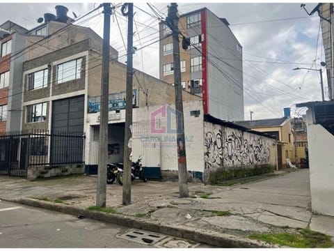 Se vende lote esquinero veraguas Bogotá