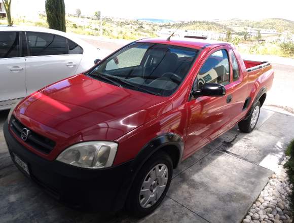 Excelente camioneta Pick Up Tornado 2005