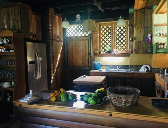 CASA en Venta en JARABACOA-Buena Vista Amoblada 5H en Jarabacoa (Municipio)