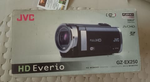 Vendo videocámara JVC Everio GZ-EX250 Full HD (1920x1080) en Bogotá, D.C. (Municipio)