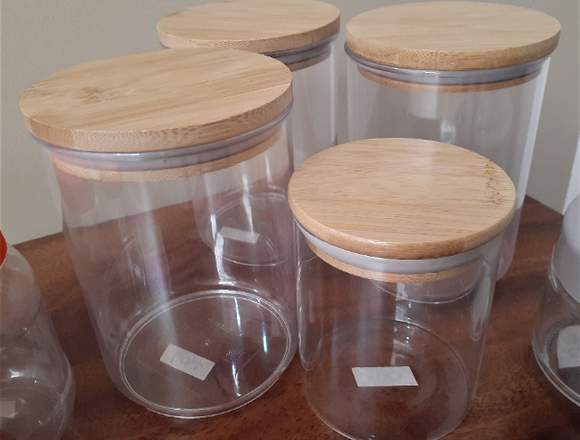 Frascos vidrio y plastico con tapa en San José (Cantón)