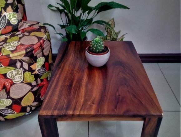 Mesa Central de Madera Solida en San José (Cantón)