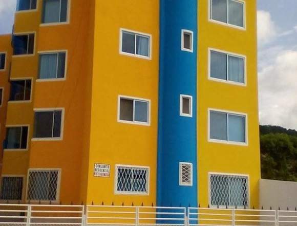 arriendo departamento 2 dormitorios 2 baños. en Atacames (Cantón)