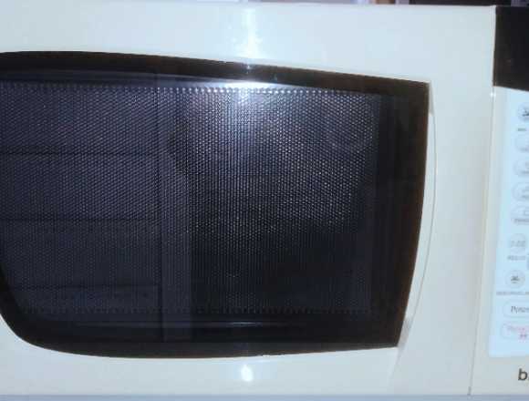 Microondas Bifinett Grill táctil en Oliva (Municipio)