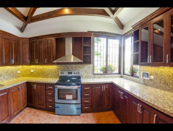 Espectacular casa en venta a estrenar en Antigua G en Ciudad de Guatemala (Municipio)