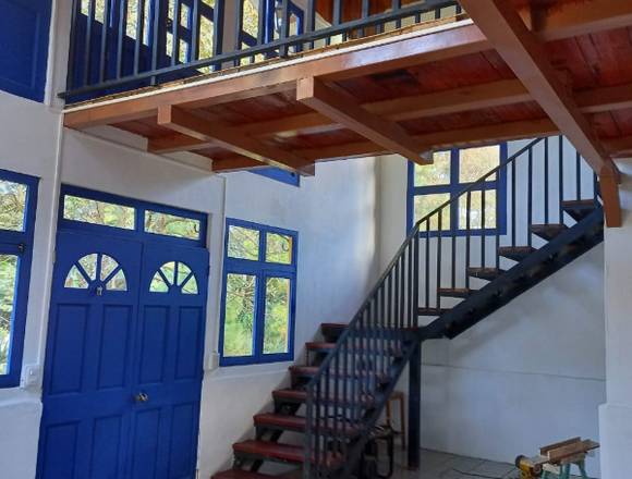 HERMOSA CASA TIPO CABAÑA EN RENTA, SAN LUCAS en Ciudad de Guatemala (Municipio)