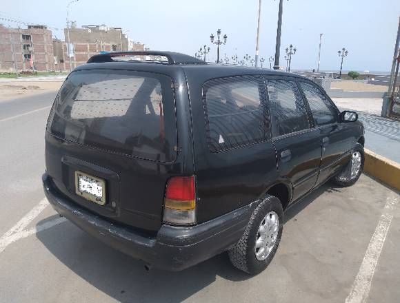 Venta ocasión Nissan station wagon AD 97 Dual GLP en Chorrillos (Lima 9) (Distrito)
