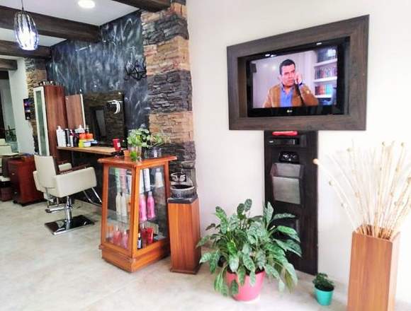 VENTA ACREDITADO SALON DE BELLEZA Y PELUQUERÍA