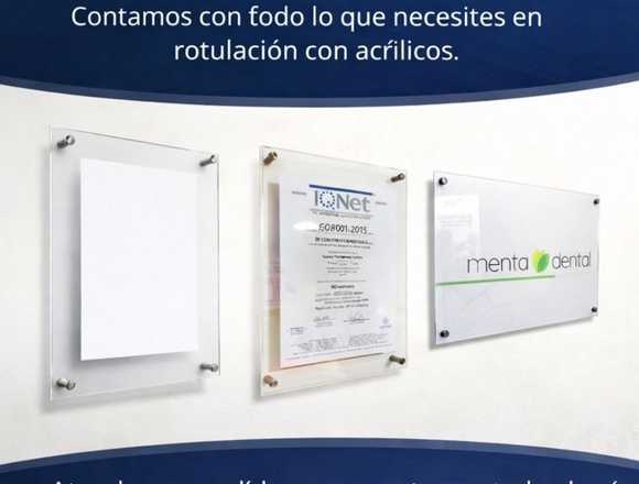 Rótulos de acrílico transparente tipo sandwich en Mixco (Municipio)