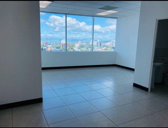 Zona 10 Alquilo Oficina de 83 mts2 Zona Pradera en Ciudad de Guatemala (Municipio)