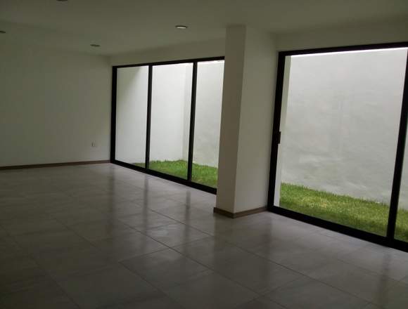 CASA NUEVA EN RENTA LA CARCAÑA FRACC NUEVO CHOLULA en San Andrés Cholula (Municipio)