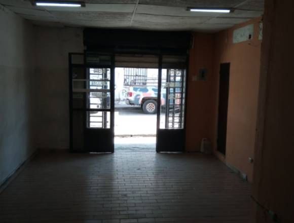 Alquilo local en pleno centro de Maracay en Santiago Mariño (Municipio)