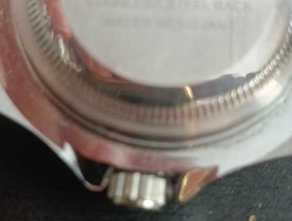 Vendo reloj Rolex submarino.