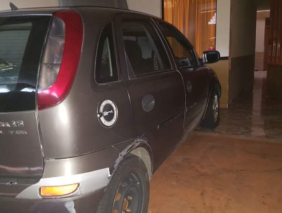 Vendo Corsa de año 2003 en Ibarra (Cantón)
