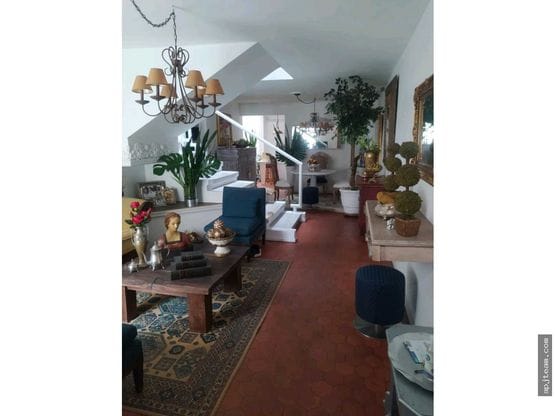 Venta casa unifamiliar sector floresta a una cuadra del parque