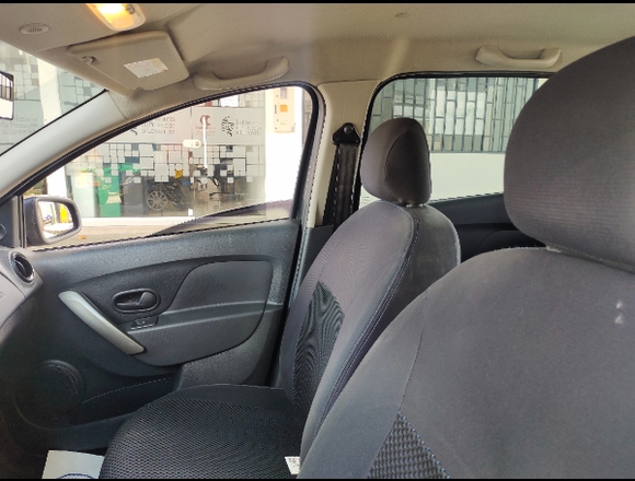 Vendo SANDERO Expresión 2017