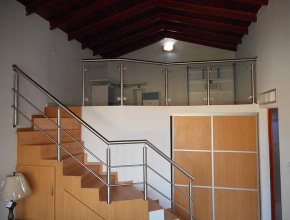 VENDO APARTAMENTO EN RESIDENCIAS MARINA DEL REY en Diego Bautista Urbaneja (Municipio)
