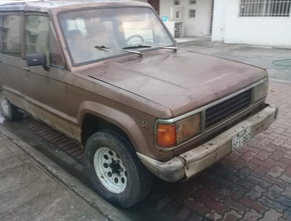 Trooper wagon por restaurar y pagar matricula en Empalme (Cantón)