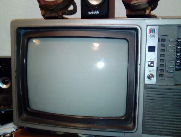 Vendo Televisor SOLID STATE en Santiago (Comuna)