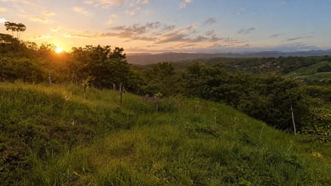 SE VENDE TERRENO LISTO PARA CONSTRUIR CON VISTAS INCREIBLES EN BUENOS