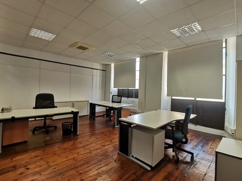 Oficina en alquiler para 4-6 personas en Cornellà de Llobregat (Municipio)