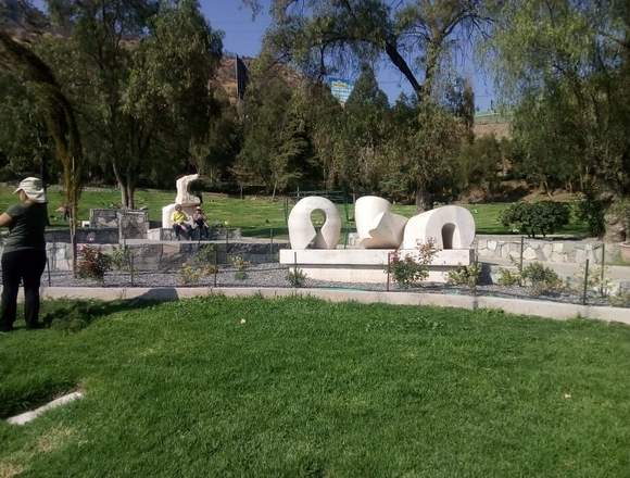 Vendo sepultura en cementerio Santiago en Santiago (Comuna)
