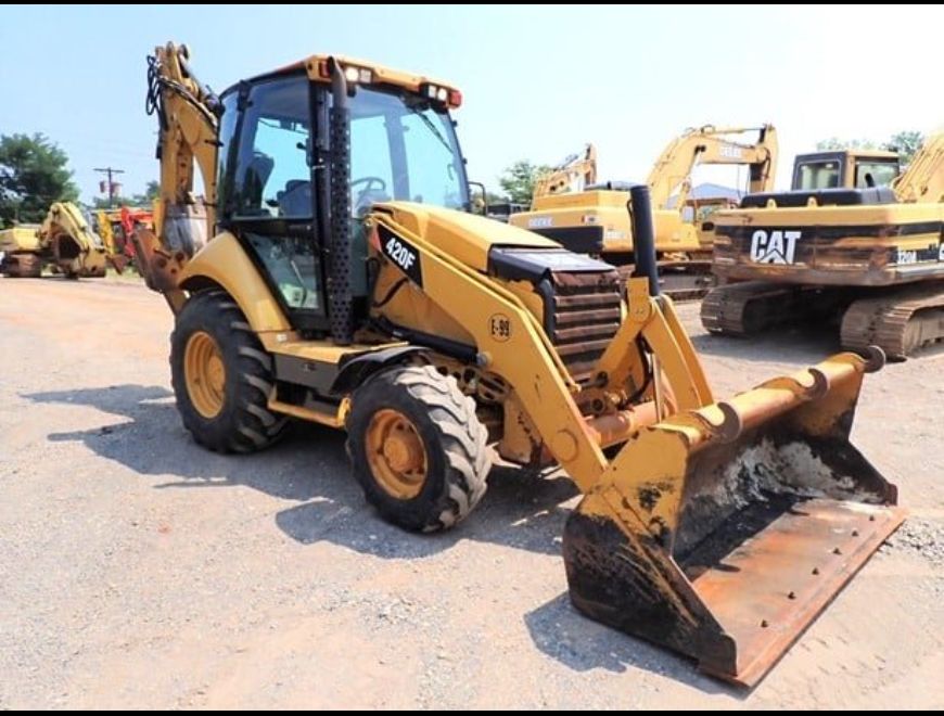2013 RETROEXCAVADORA CATERPILLAR 420f en San Miguel (Lima 32) (Distrito)