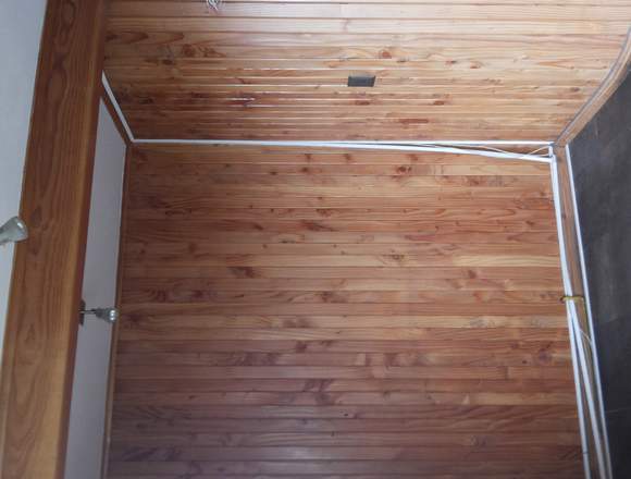 Arriendo casa con destino comercial 147 mt2 const. en Puerto Montt (Comuna)