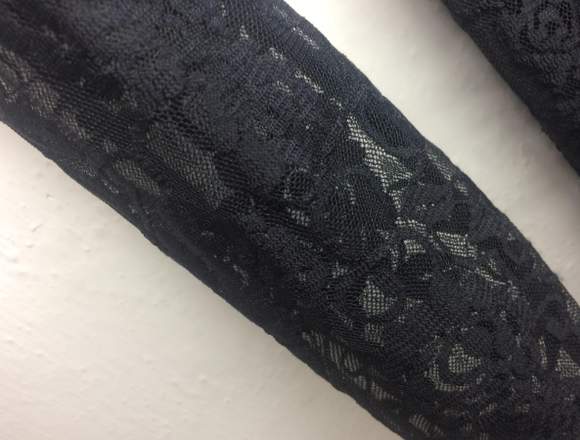 Blusa negra manga larga