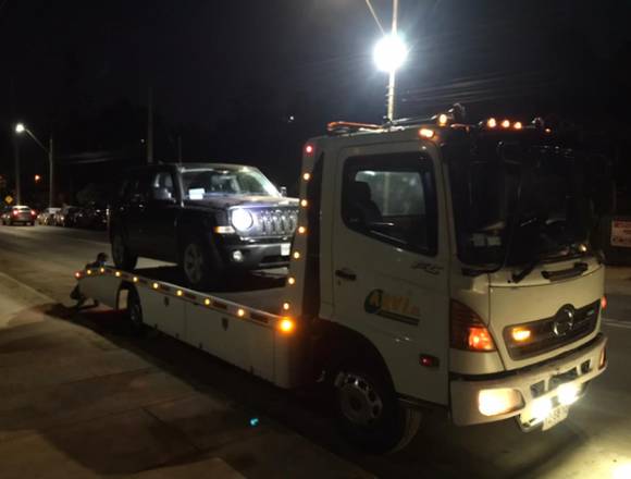 Servicio de grúas para rescate vehicular en Santiago (Comuna)
