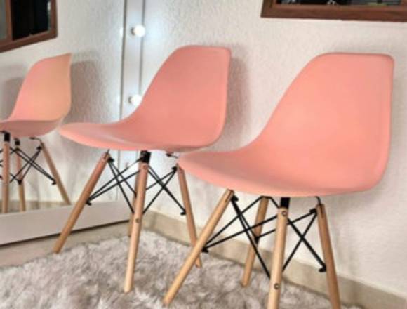 Sillas EAMES color salmon en Bogotá, D.C. (Municipio)