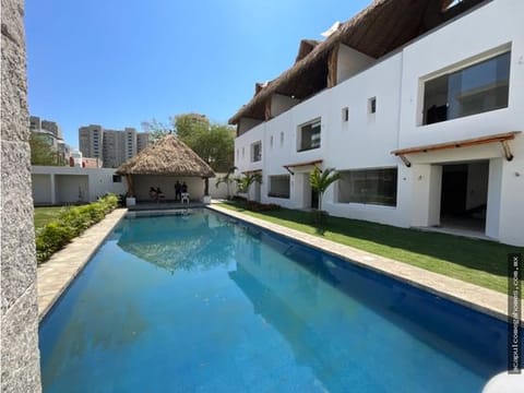VILLA venta para ESTRENAR EN DIAMANTE