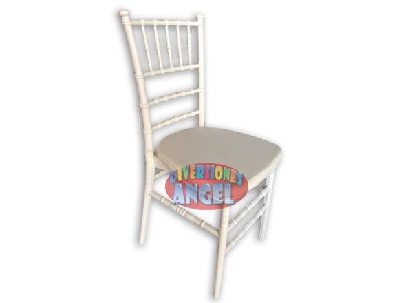Silla Tiffany Acojinada de Resina