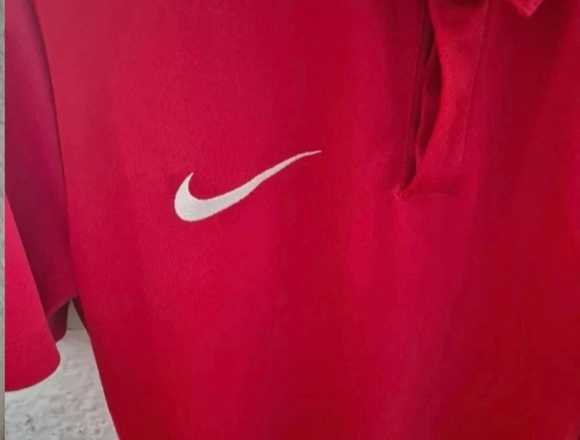 Camiseta Nike hombre color rojo