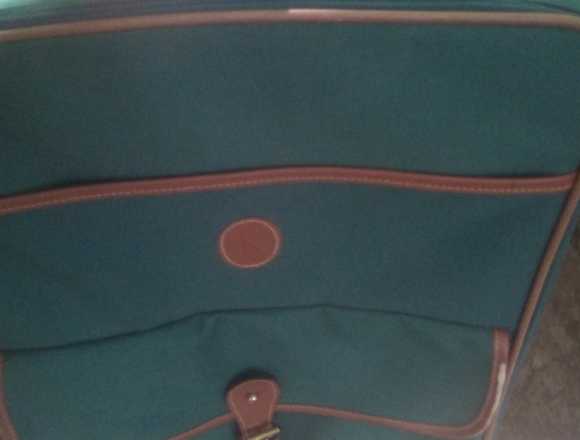 Se venden dos valijas sellevan a domicilio en Colón (Municipio)