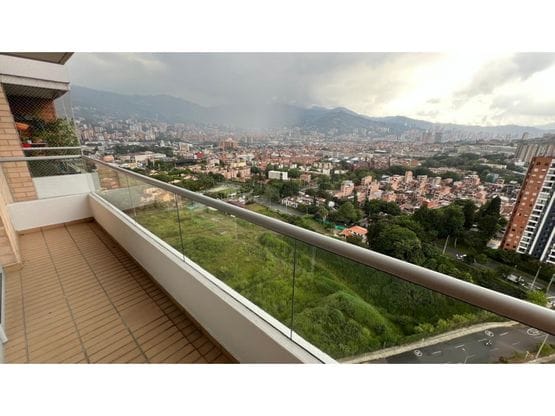Se vende apartamento en Itagui cerca a la central mayorista HB