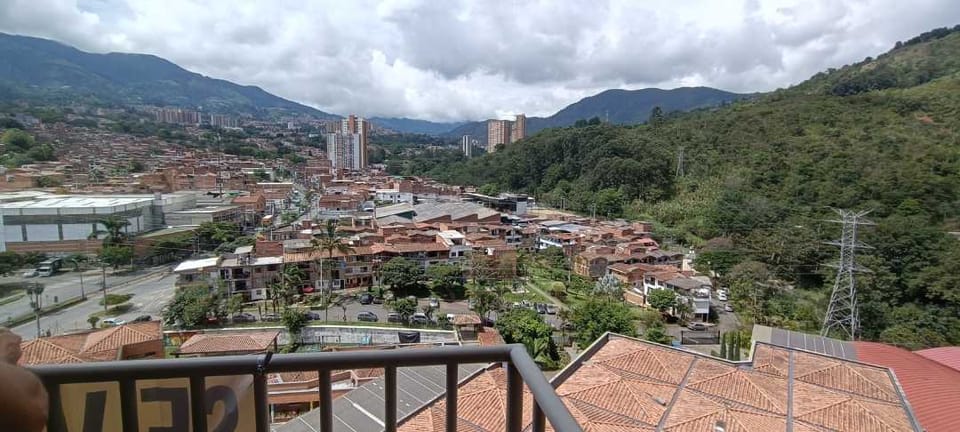 Vendo Apartamento en Itagui urb Samaria en Obra Gris REF en San Luis de Sincé (Municipio)