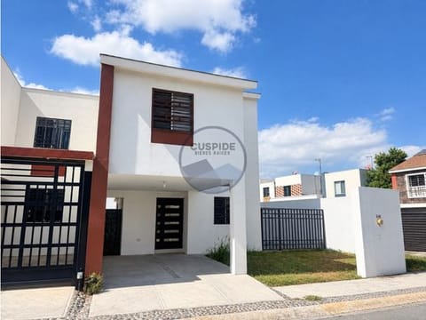 RMC CASA EN RENTA EN LOMAS SECTOR JARDINES GARCIA N L