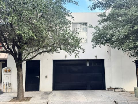 RMC CASA EN VENTA EN MITRAS PONIENTE GARCIA NUEVO LEON en García (Municipio)