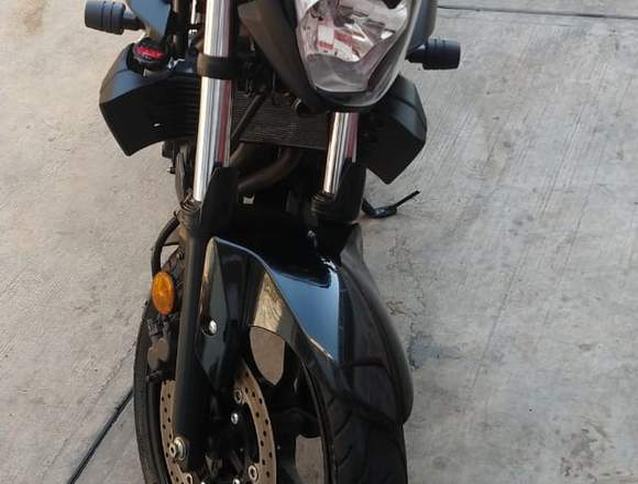 MOTOCICLETA YAMAHA CASI NUEVA EXELENTE PRECIO en Iztapalapa (Municipio)