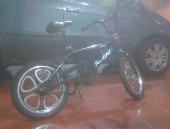 Bicicleta única y lujosa en Morán (Municipio)