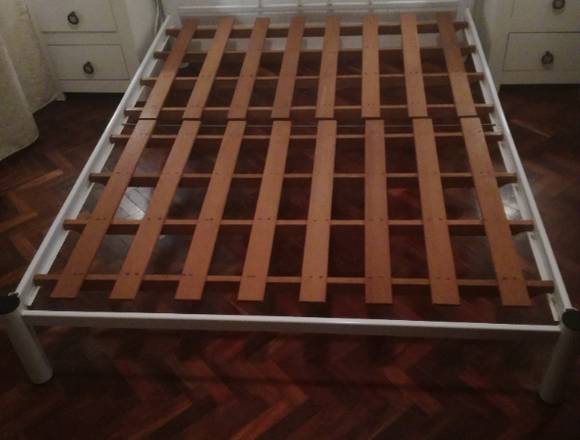 Cama matrimonial económica en Montevideo (Localidad)