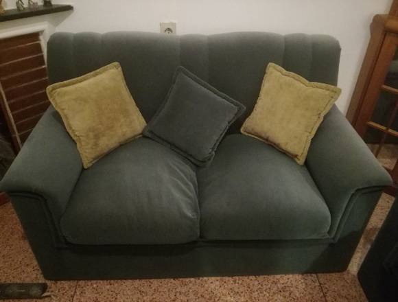 Dos sofás a la venta en Montevideo (Localidad)