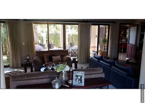 BELLA CASA EN VALLE DEL SOL - SANTA ANA