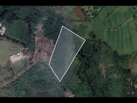 For sale: Paradise land in Cartago, 35,759 m2 / 8.84 acres.