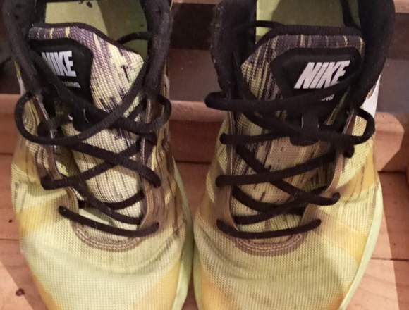 Championes Nike hombre talle 42,5 en Montevideo (Localidad)