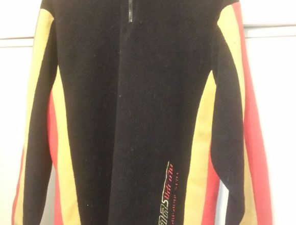 Buzo polar negro combinado talle M