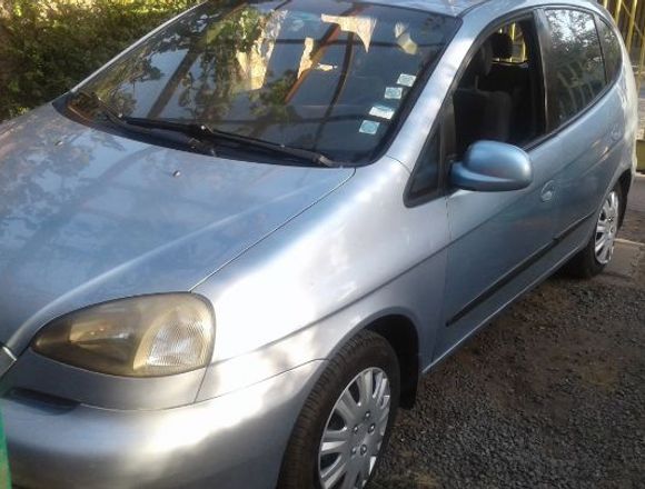 Vendo automóvil chevrolet vivant